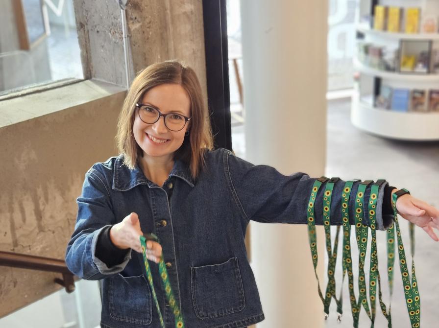 Biblioteket udleverer solsikkesnoren.